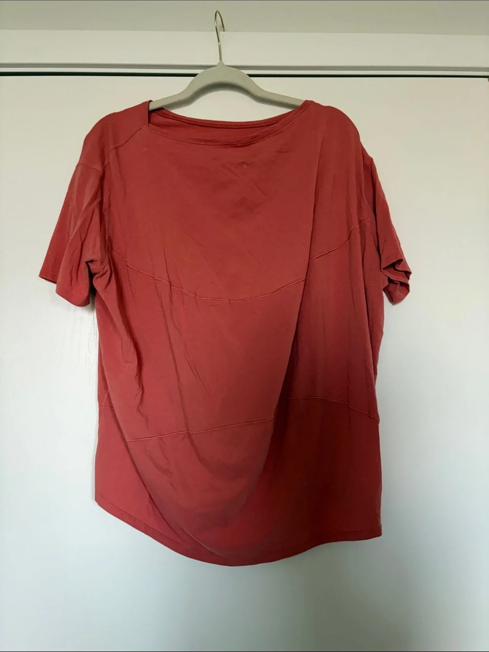Lululemon Relaxed Short Sleeve Tee in Brick Red